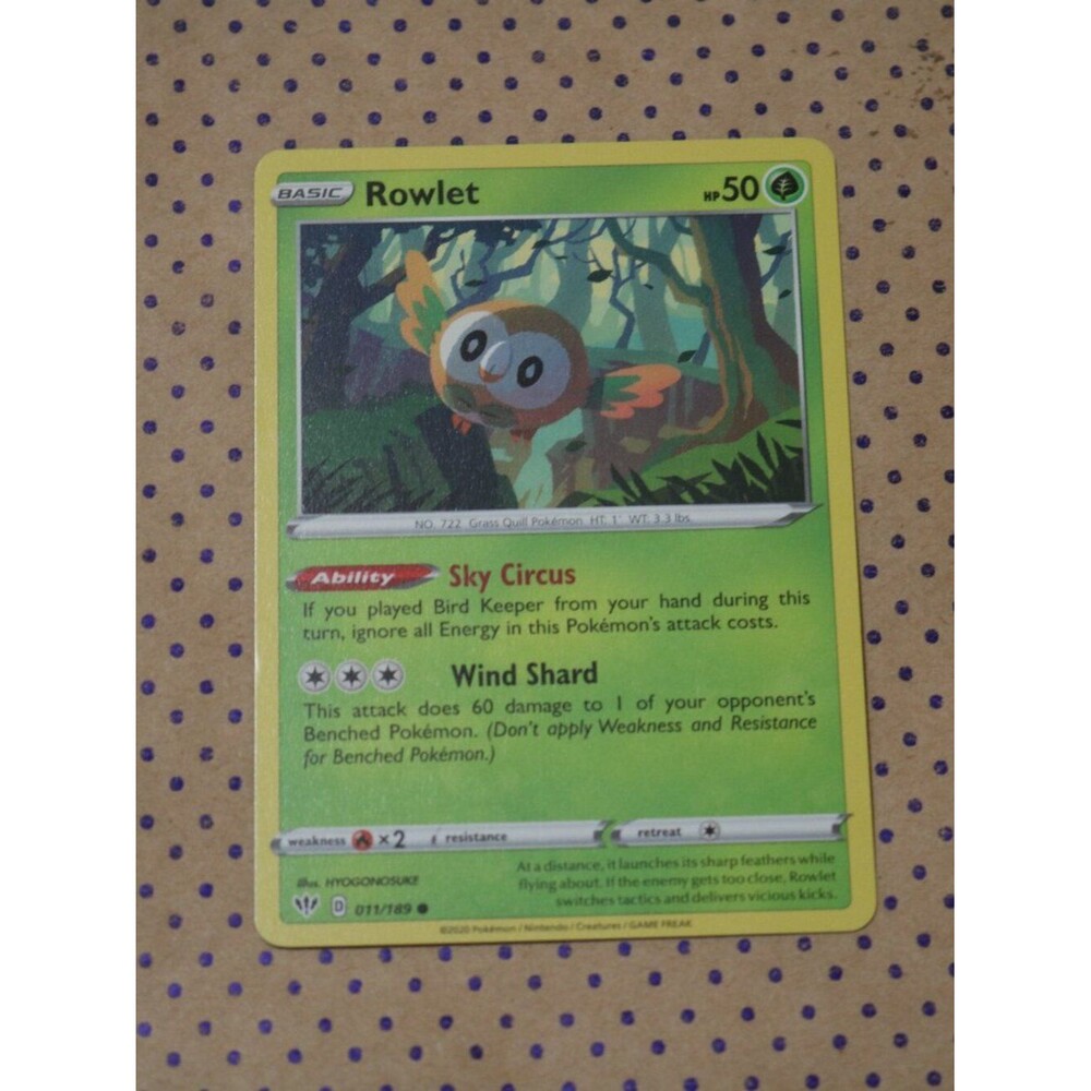 Rowlet 011/189 Pokemon Card (2020)